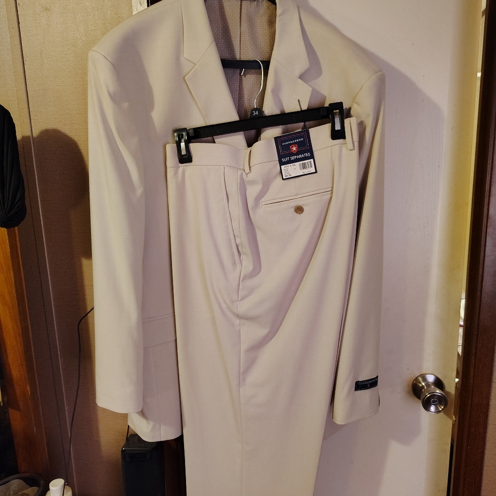 Men's suit